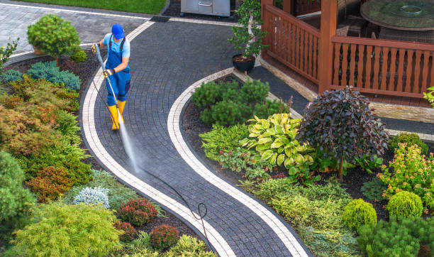 Best Deck Pressure Washing  in Coral Hills, MD